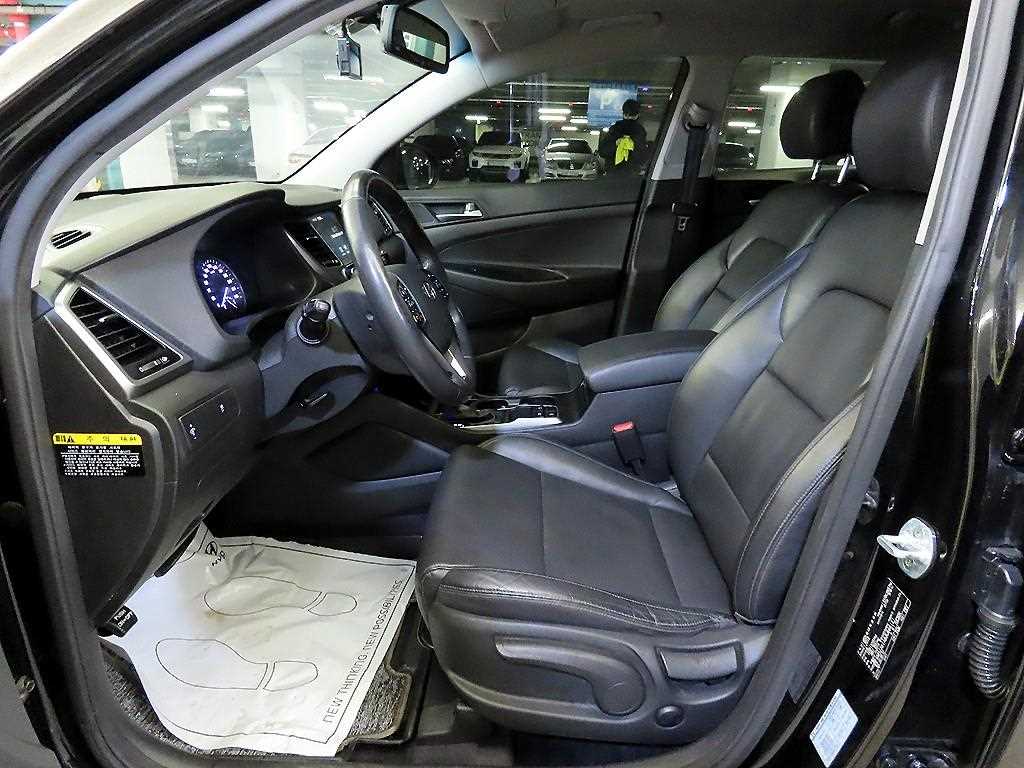 HYUNDAI Tucson - Vista 6