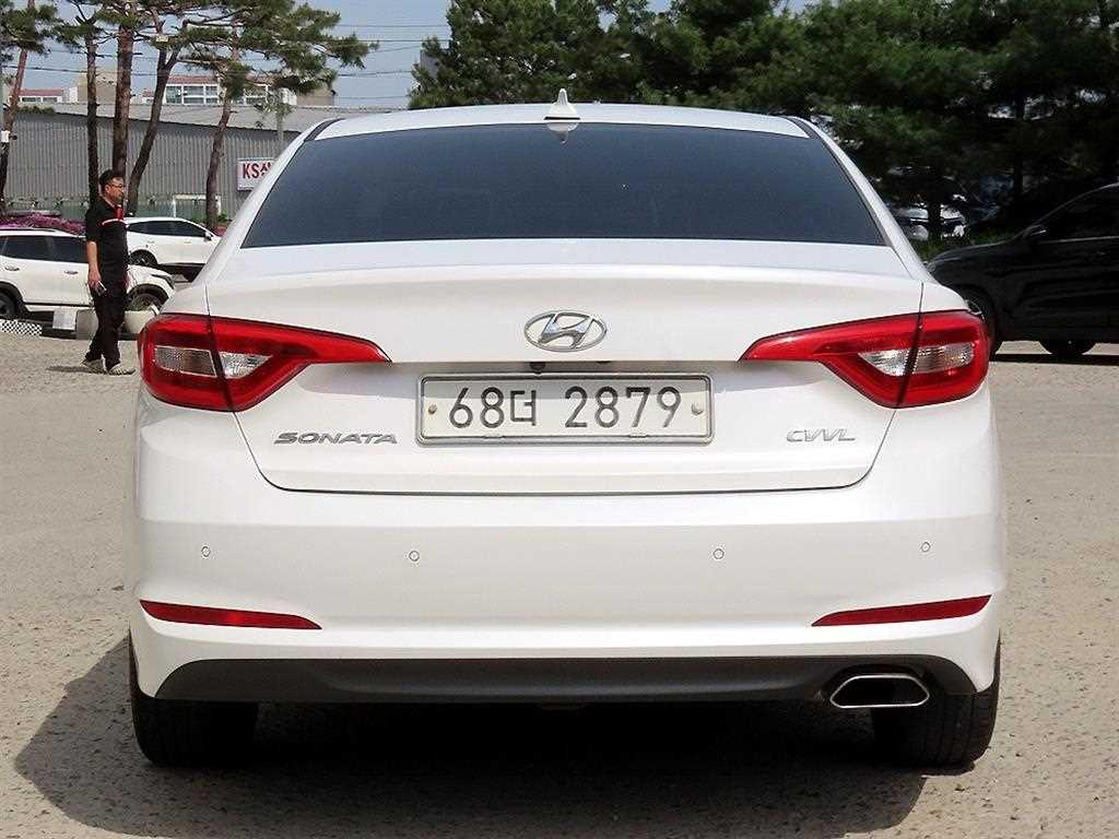 HYUNDAI Sonata - Vista 4