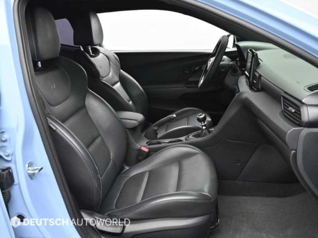 HYUNDAI Veloster - Vista 10