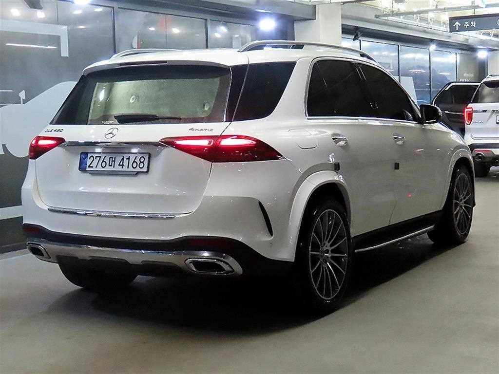 Mercedes Benz GLE Class - Vista 4