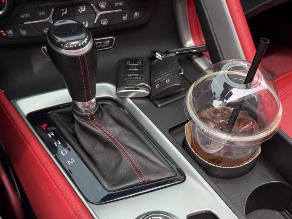 Chevrolet Corvette - Vista 8