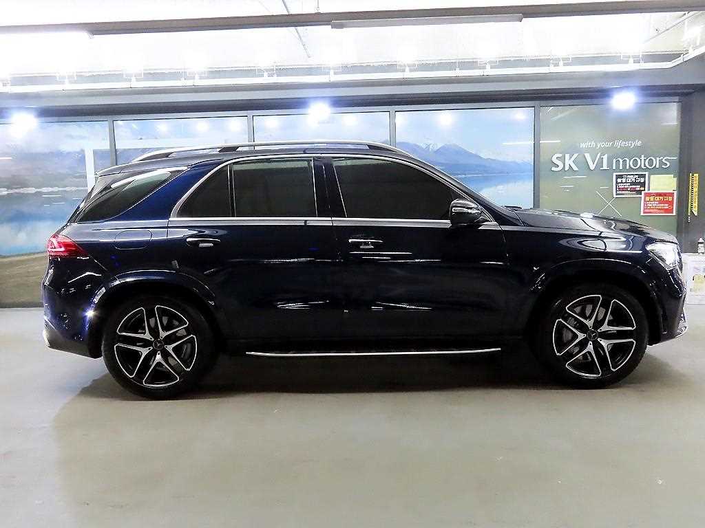 Mercedes Benz GLE Class - Vista 3