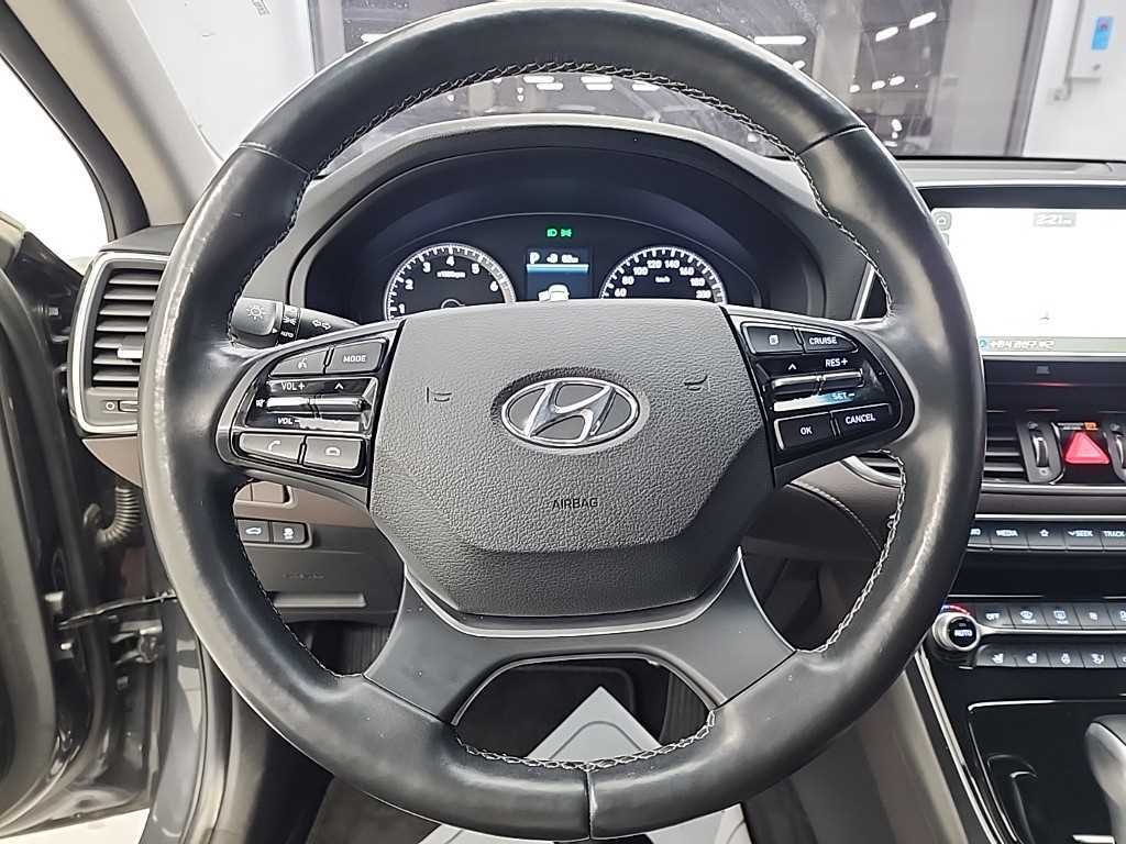 HYUNDAI Grandeur - Vista 9