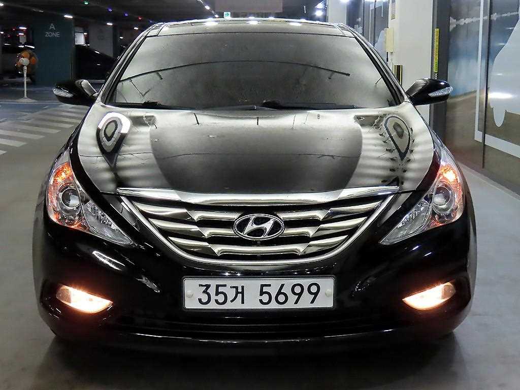 HYUNDAI Sonata - Vista 2