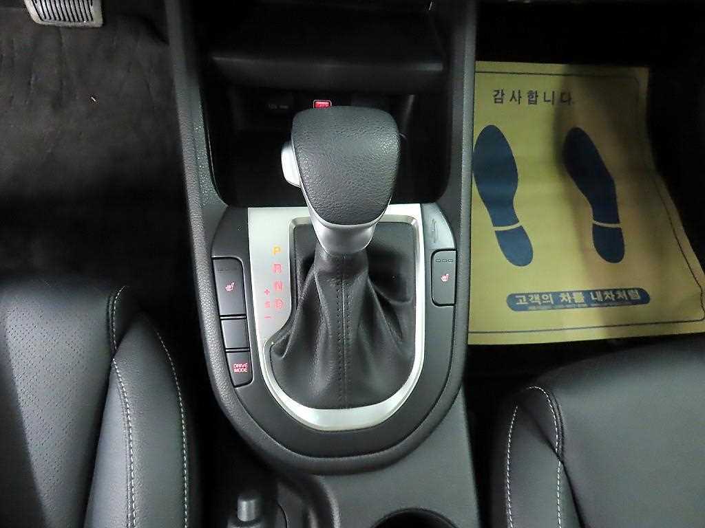 KIA K3 - Vista 10