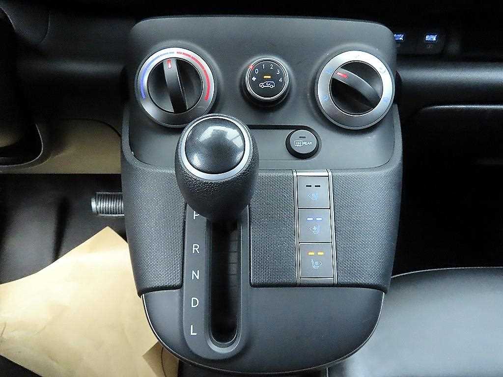 HYUNDAI Casper - Vista 10