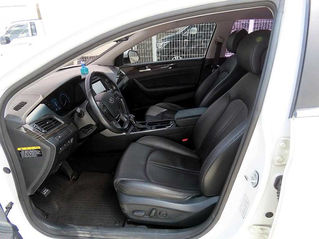 HYUNDAI Sonata - Vista 5