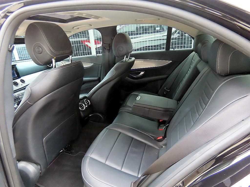 Mercedes Benz E class - Vista 6