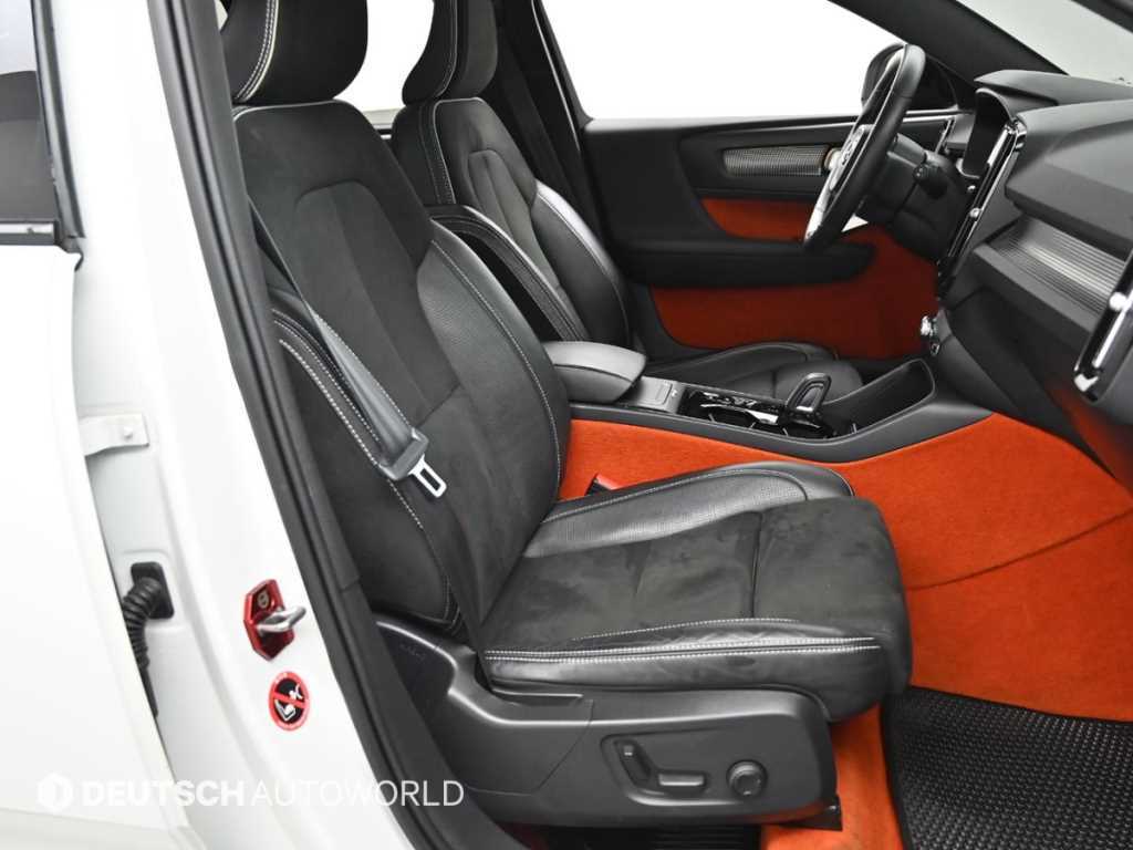 Volvo XC40 - Vista 10