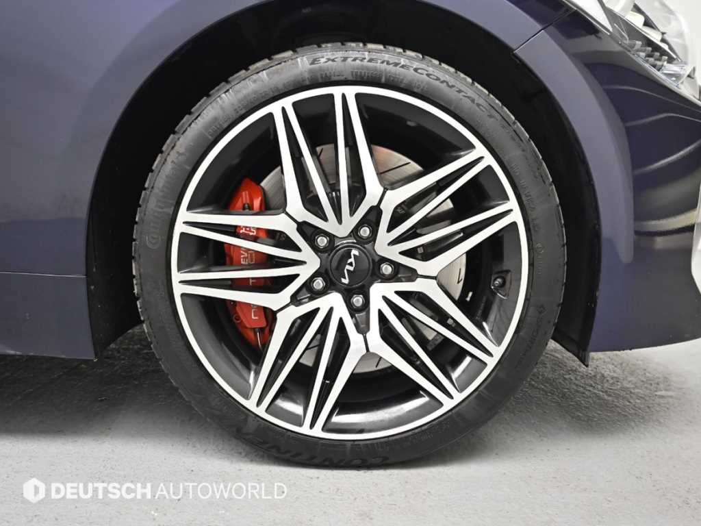 KIA Stinger - Vista 6