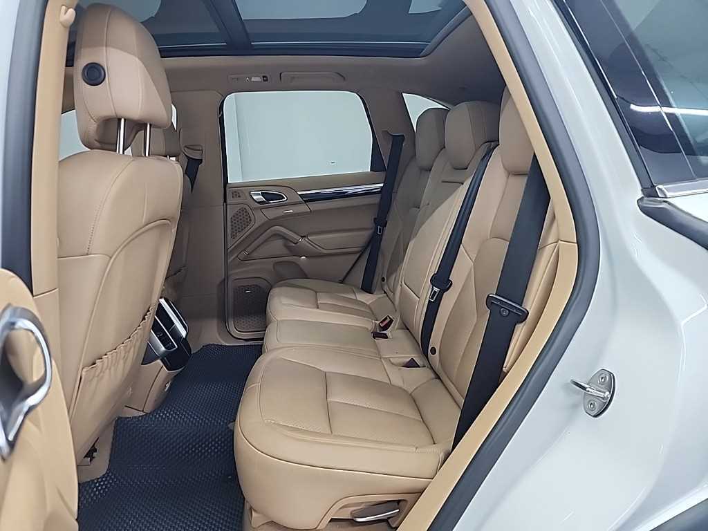 Porsche Cayenne - Vista 12