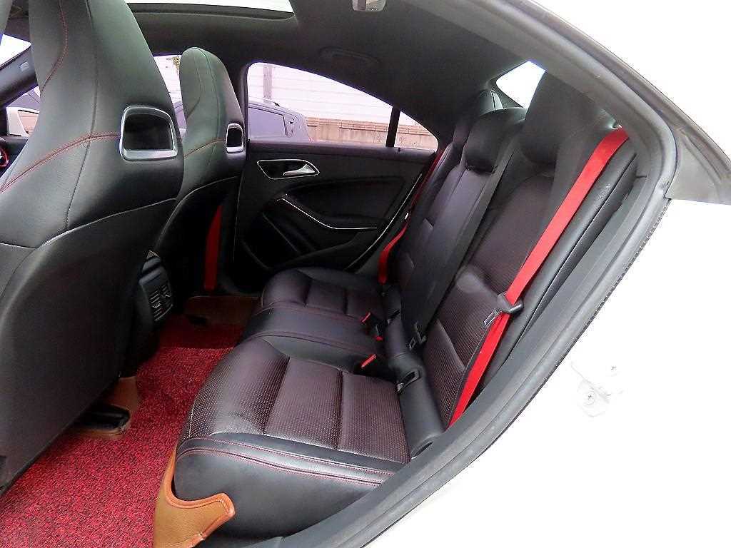 Mercedes Benz CLA Class - Vista 6