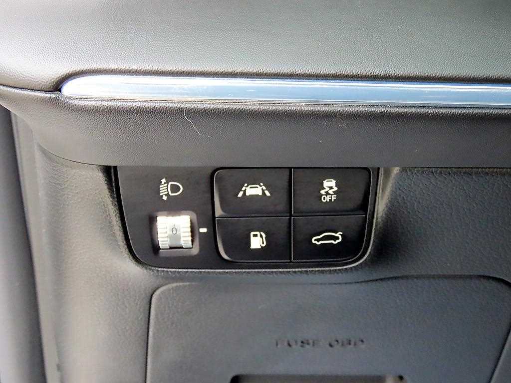 HYUNDAI Grandeur - Vista 12