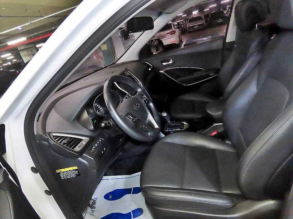 HYUNDAI Santa Fe - Vista 6