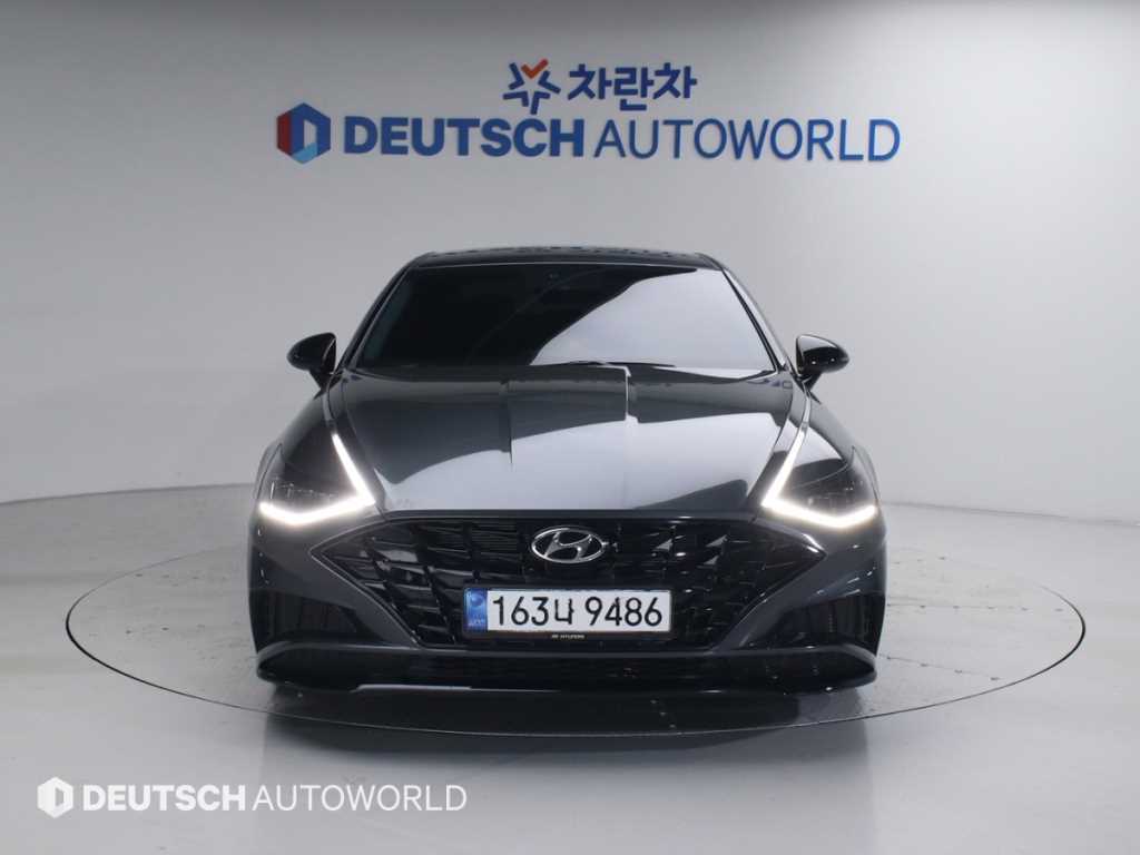 HYUNDAI Sonata - Vista 3