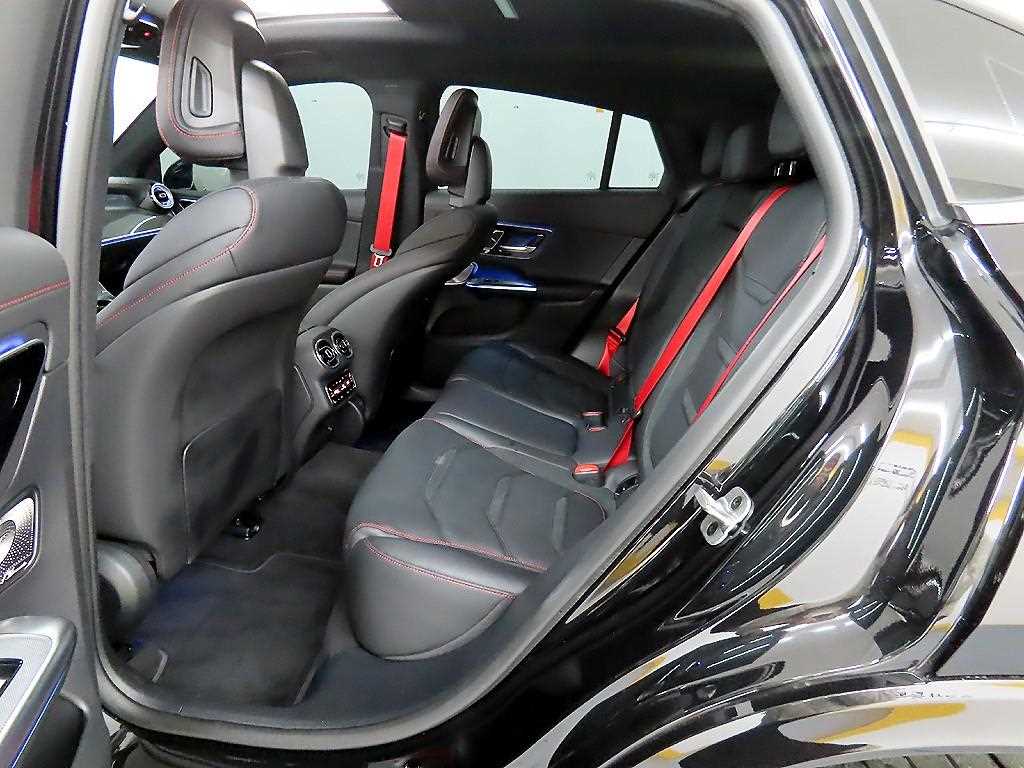 Mercedes Benz GLC Class - Vista 6