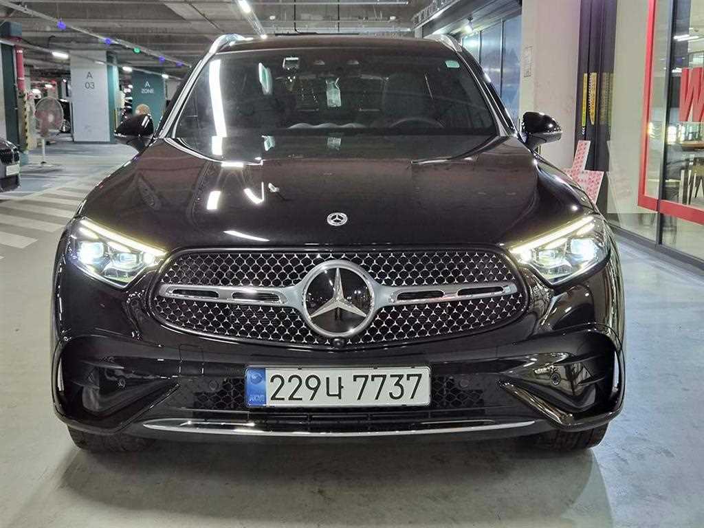 Mercedes Benz GLC Class - Vista 2