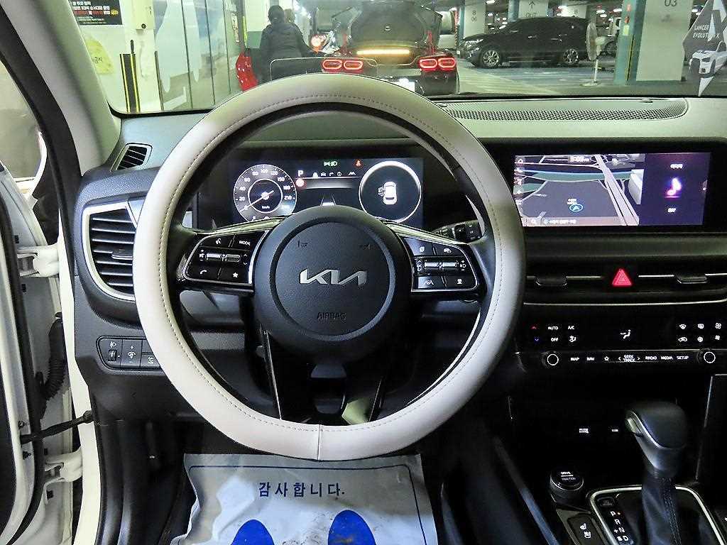 KIA Seltos - Vista 8