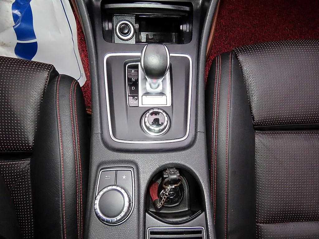 Mercedes Benz CLA Class - Vista 10