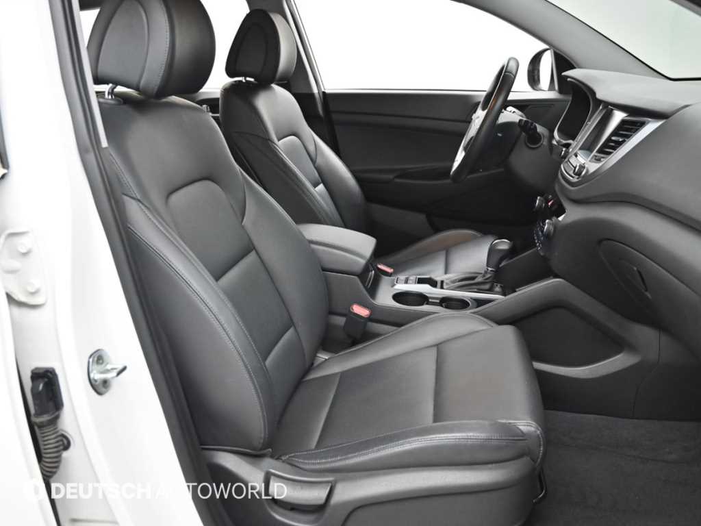 HYUNDAI Tucson - Vista 10