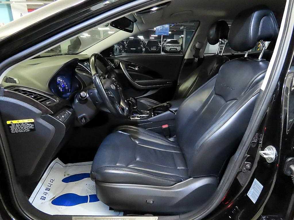 HYUNDAI Grandeur - Vista 6