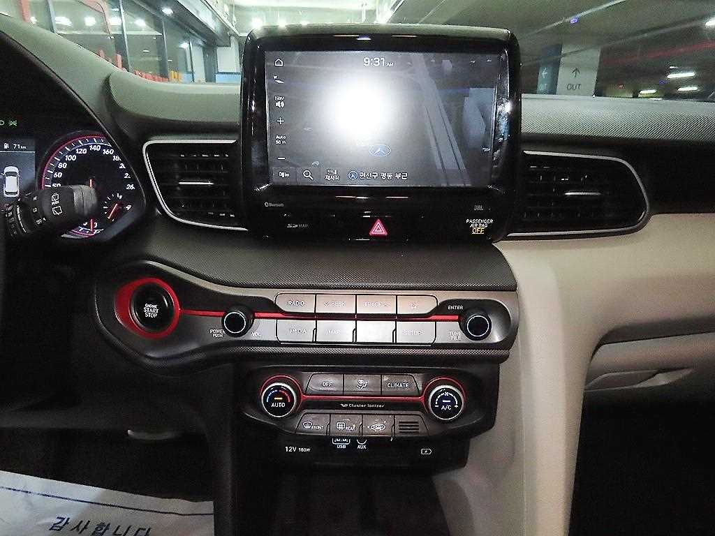 HYUNDAI Veloster - Vista 11