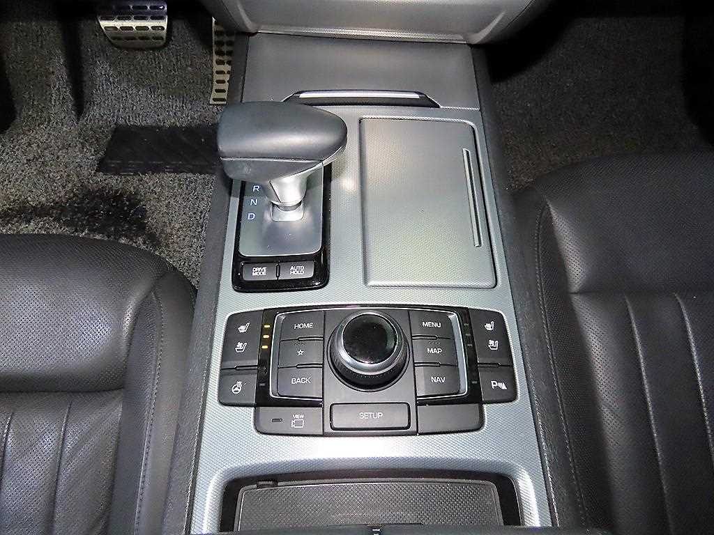 Genesis G80 - Vista 12
