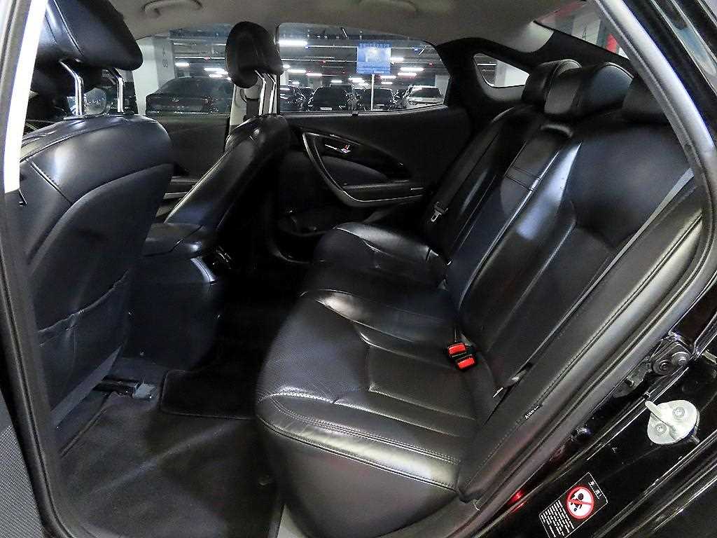 HYUNDAI Grandeur - Vista 7