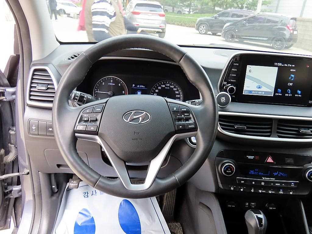 HYUNDAI Tucson - Vista 8