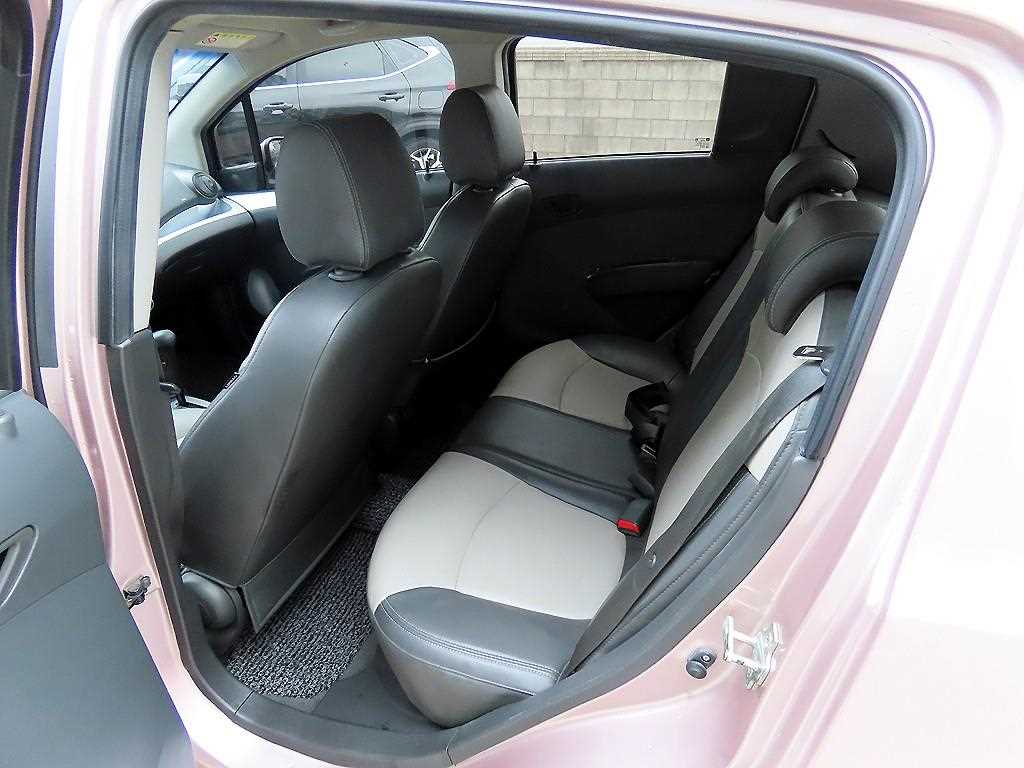 Chevrolet Spark - Vista 6