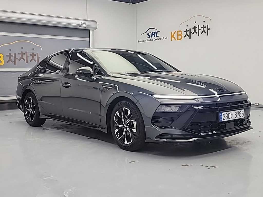 HYUNDAI Sonata - Vista 4