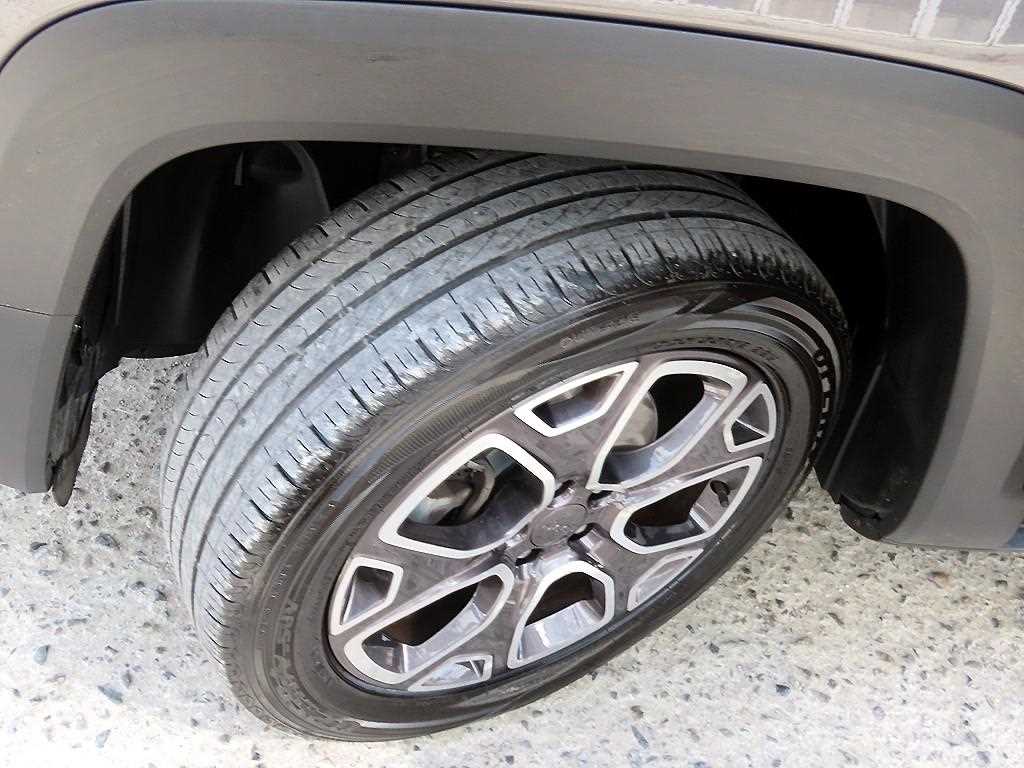 Jeep Renegade 2018 Gris - Importación desde Corea - HF Imports Iquique - Foto 20