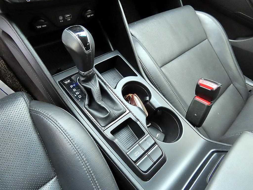 HYUNDAI Tucson - Vista 10