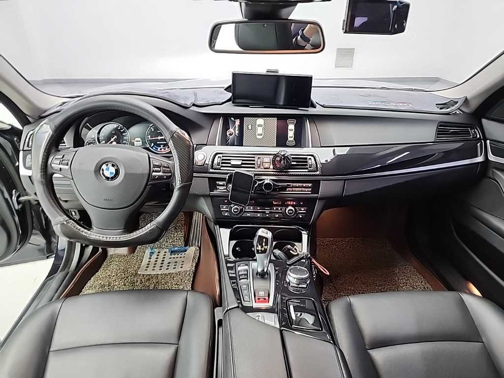 BMW 5 Series - Vista 7