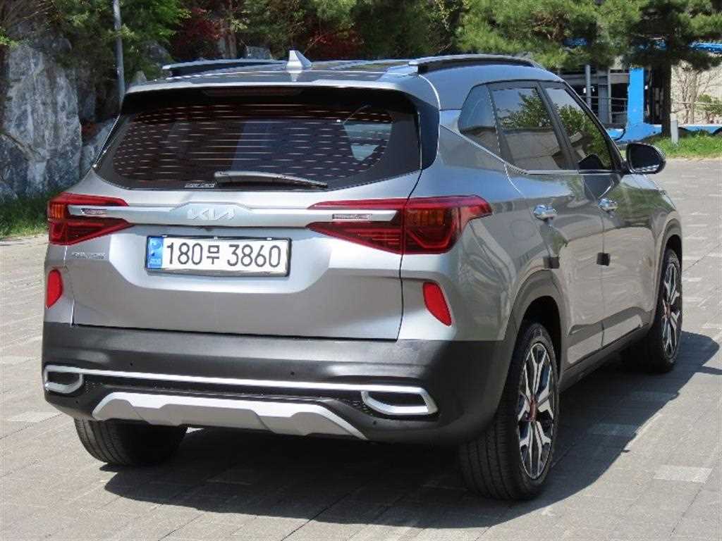 KIA Seltos - Vista 3
