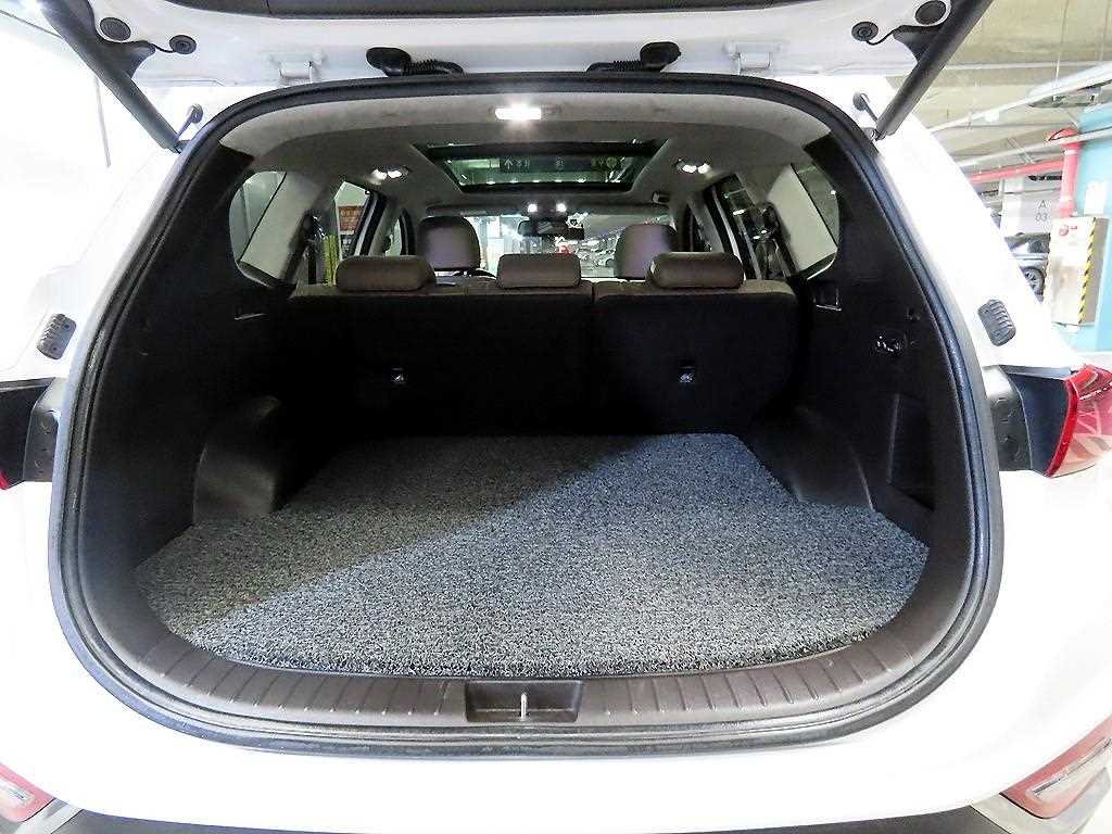 HYUNDAI Santa Fe 2019 Blanco - Importación desde Corea - HF Imports Iquique - Foto 16