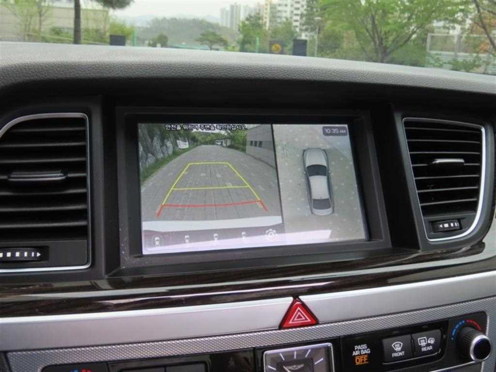 Genesis G80 - Vista 9