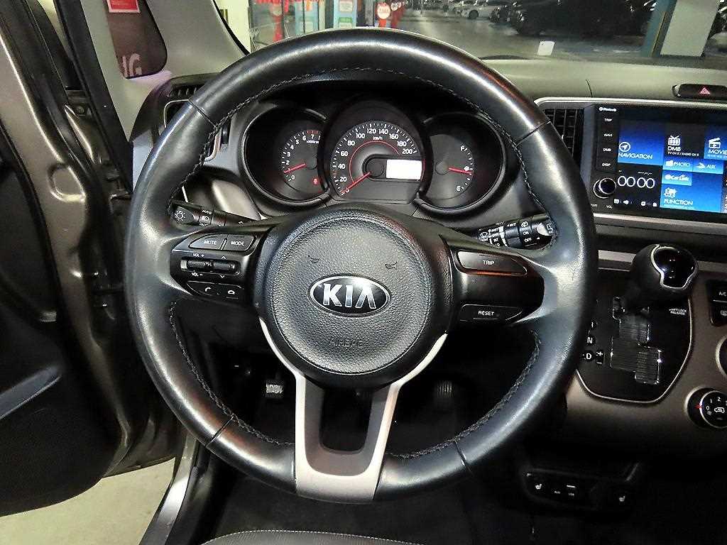 KIA Ray - Vista 8