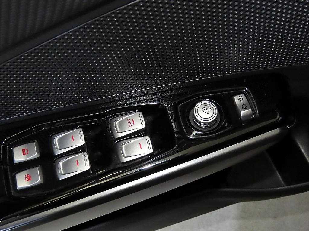 Ssangyong Tivoli 2018 Negro - Importación desde Corea - HF Imports Iquique - Foto 13