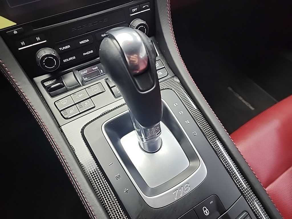 Porsche 718 - Vista 8