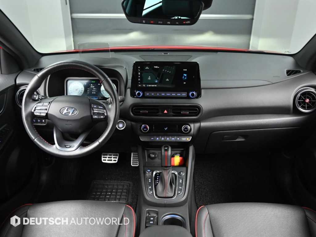HYUNDAI Kona - Vista 7