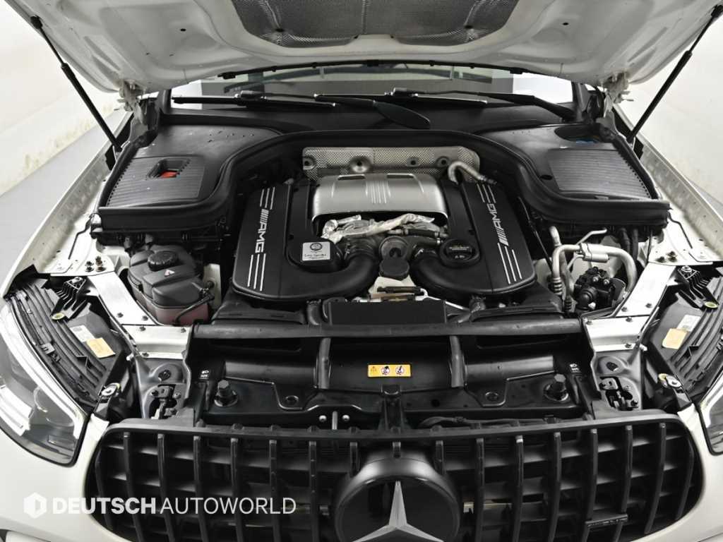 Mercedes Benz GLC Class - Vista 6