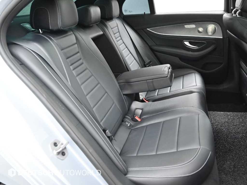 Mercedes Benz E class - Vista 12