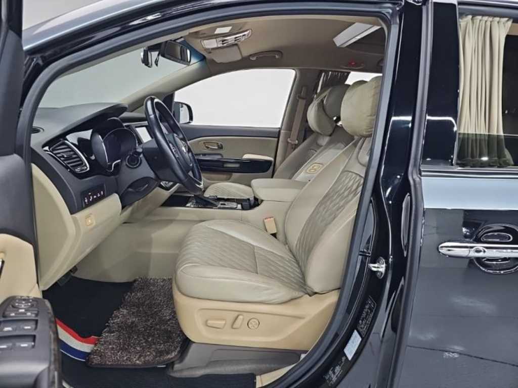 KIA Carnival 2019 Negro - Importación desde Corea - HF Imports Iquique - Foto 16