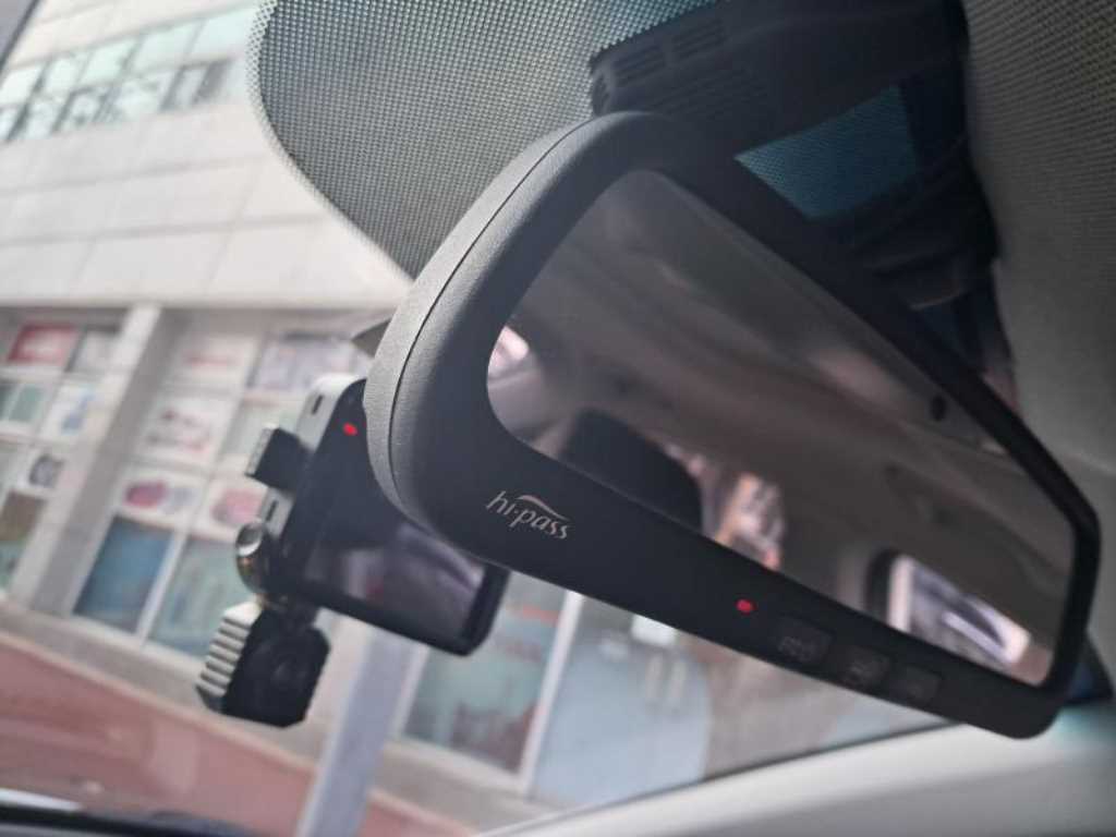 HYUNDAI Avante - Vista 12