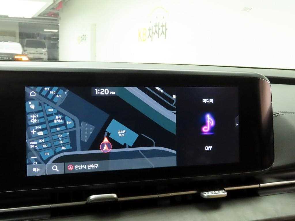 KIA Carnival - Vista 8