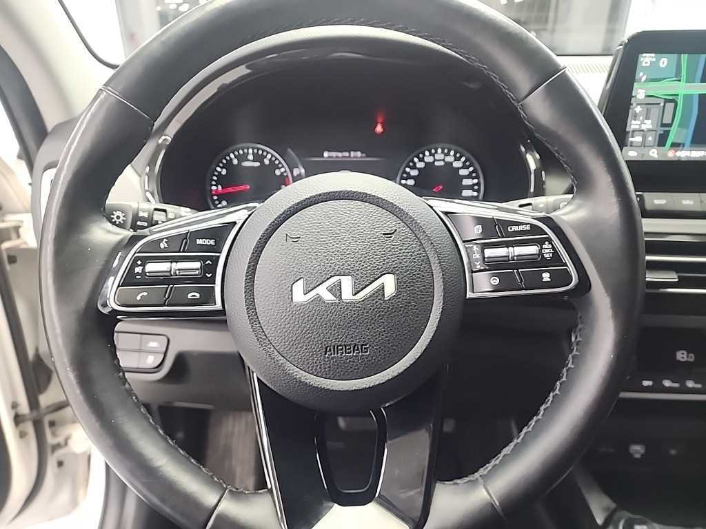 KIA Seltos - Vista 9