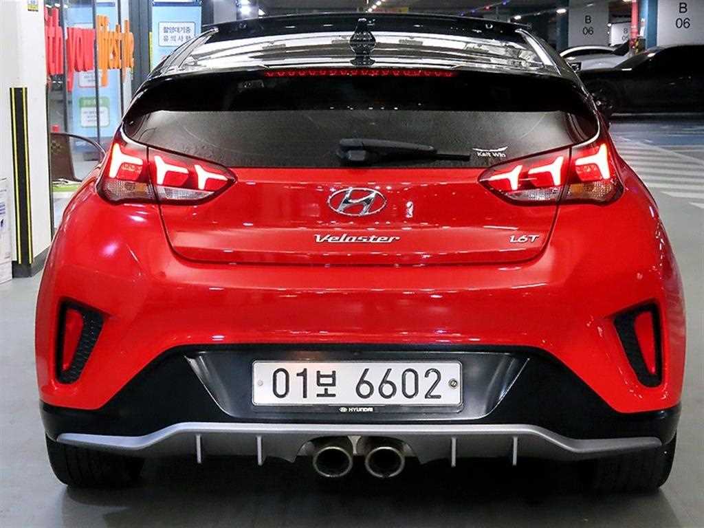 HYUNDAI Veloster - Vista 5