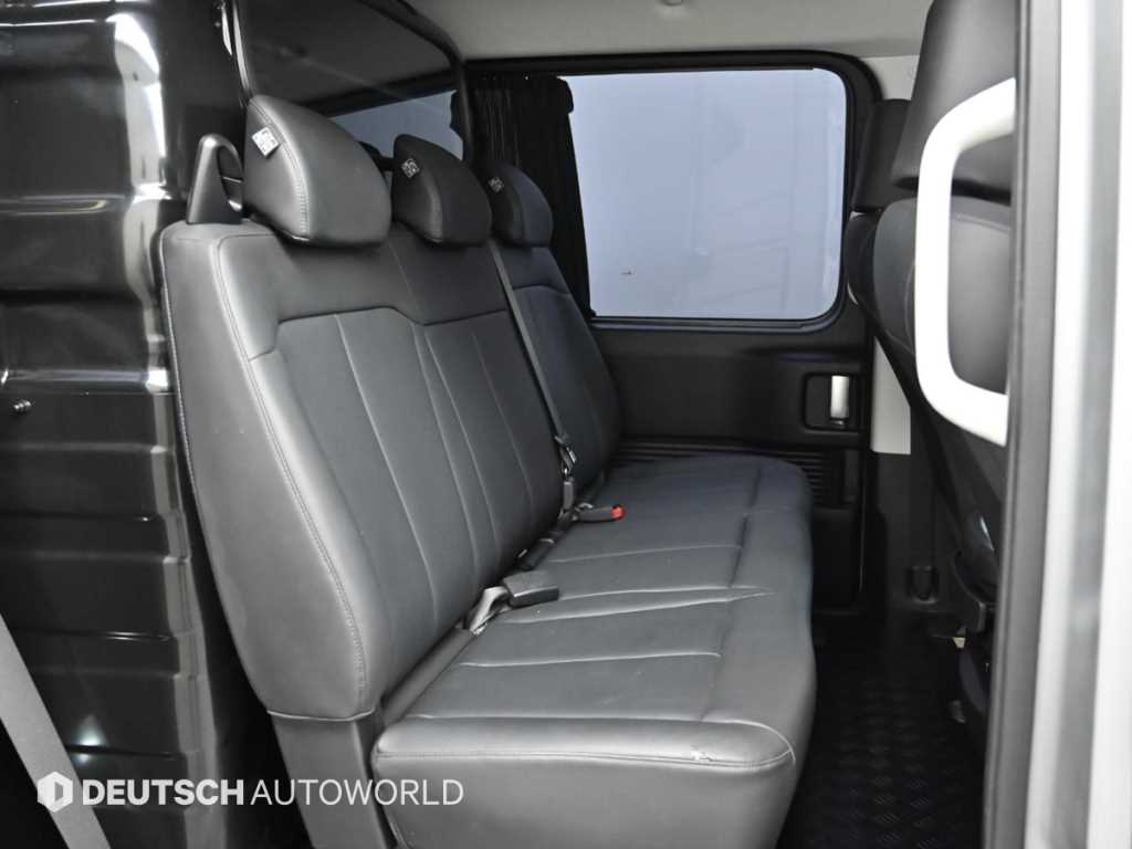 HYUNDAI Staria - Vista 12