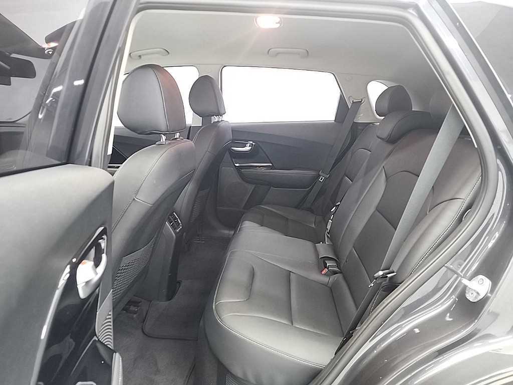 KIA Niro - Vista 12